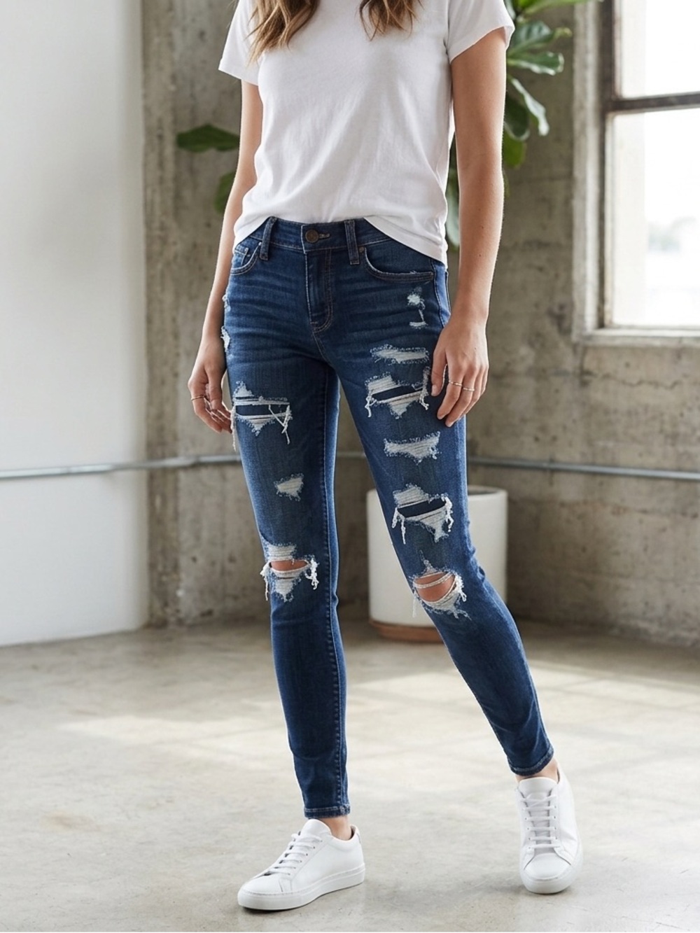American Eagle Outfitters Dark Blue Distressed with panels Jeggings Size 2